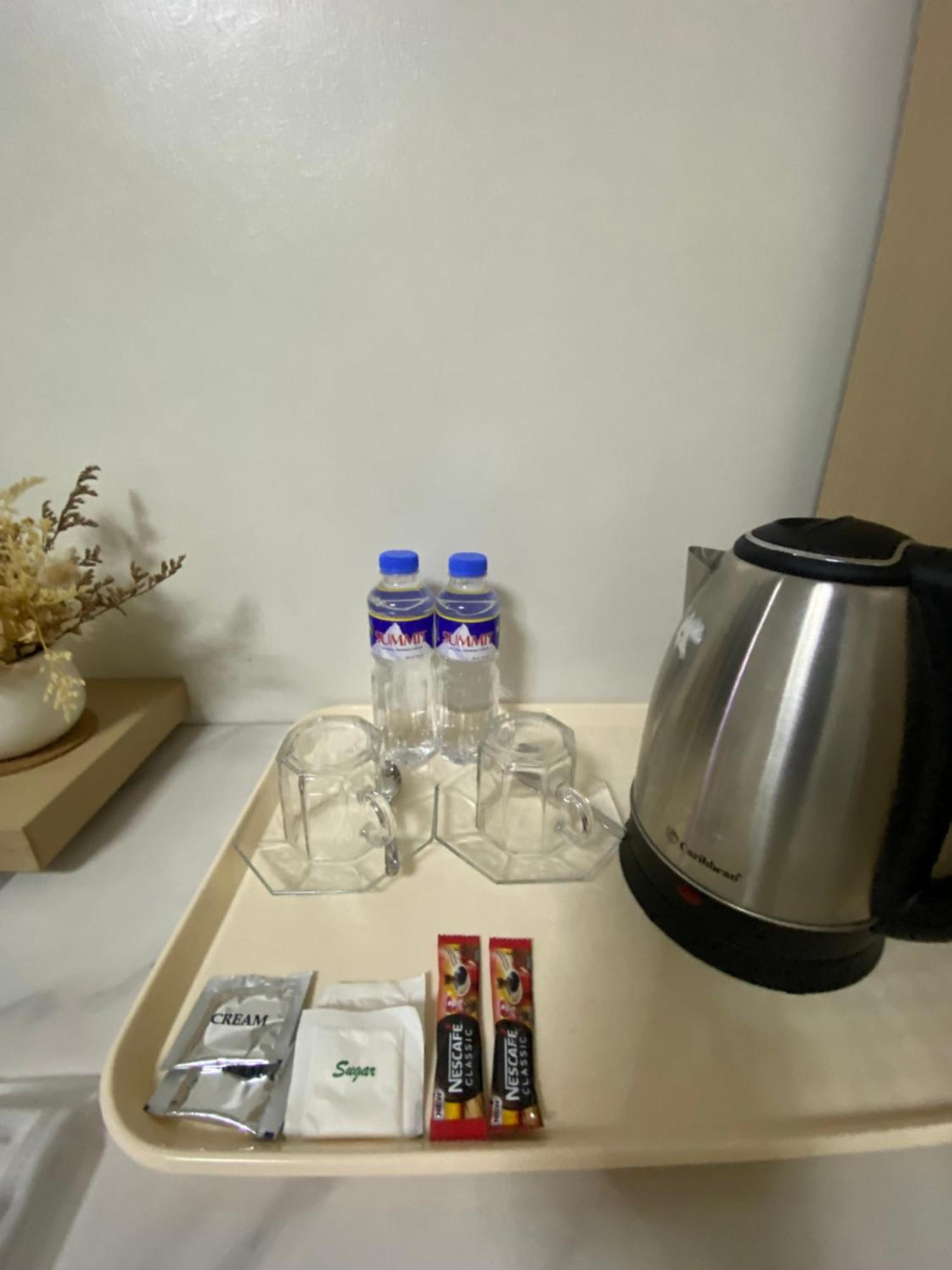 Honey Suite Room Inside Bee Cafe Cebu At Ayala Area Buitenkant foto